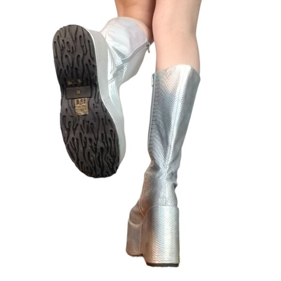 Platform metallic reflective dolls kill Ellie boots size 10 - Picture 6 of 11